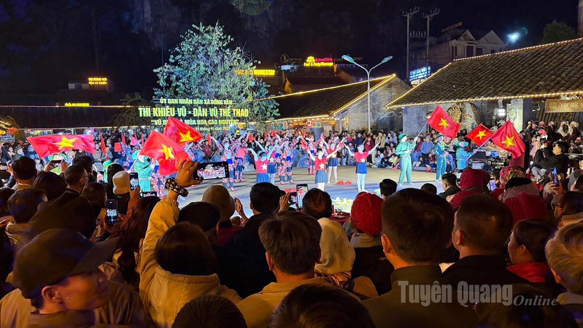 Sôi nổi các hoạt động văn hoá hướng đến Lễ hội Hoa Tam giác mạch