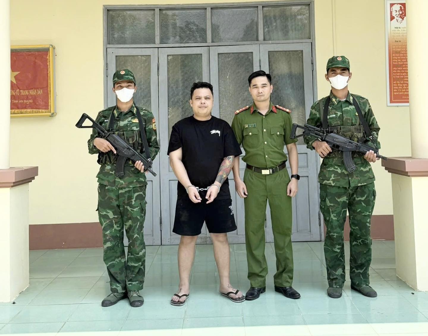 BẮT GIỮ ĐỐI TƯỢNG TRUY NÃ TẠI CỬA KHẨU QUỐC TẾ