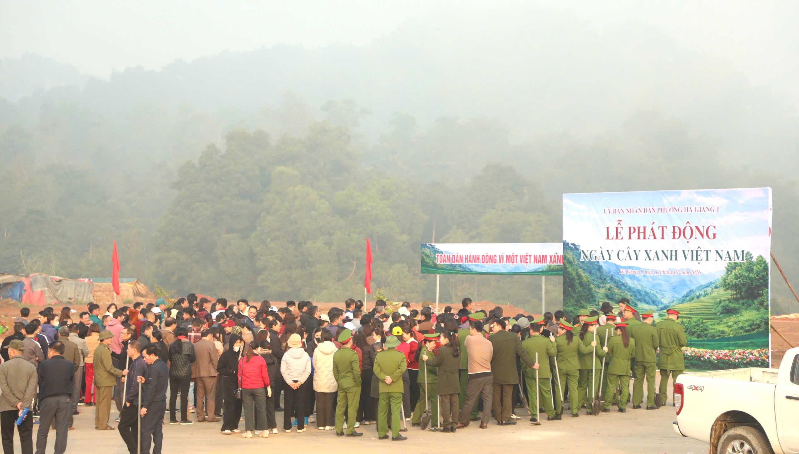 Phường Hà Giang 1 tổ chức Lễ phát động Ngày cây xanh Việt Nam.