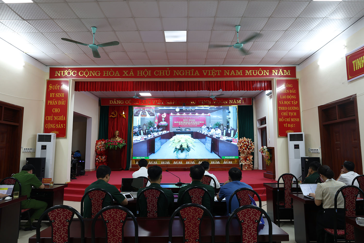 truc-tuyen-3.jpg