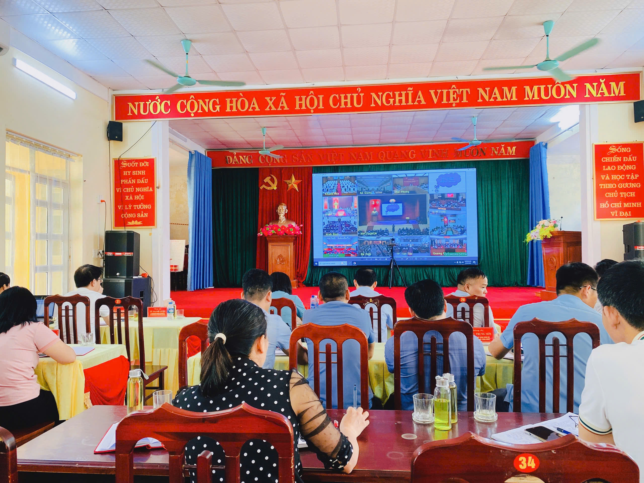 Xã Bình Ca tham dự lớp bồi dưỡng nâng cao năng lực, xử lý tình huống thực tiễn đối với đội ngũ cán bộ cơ sở