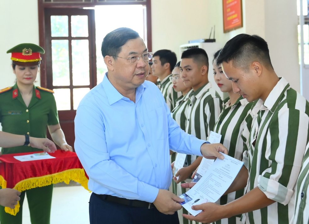 DANG RỘNG VÒNG TAY, TẠO MỌI ĐIỀU KIỆN THUẬN LỢI NHẤT ĐỂ NHỮNG NGƯỜI ĐƯỢC ĐẶC XÁ NHANH CHÓNG TÁI HÒA NHẬP CỘNG ĐỒNG
