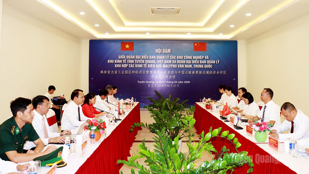 Tăng cường hợp tác qua cặp cửa khẩu Thanh Thủy - Thiên Bảo