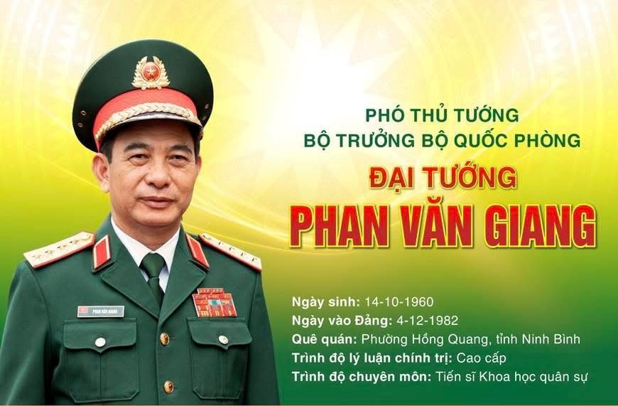 Chân dung Đại tướng Phan Văn Giang, Phó thủ tướng Chính phủ kiêm Bộ trưởng Bộ Quốc phòng