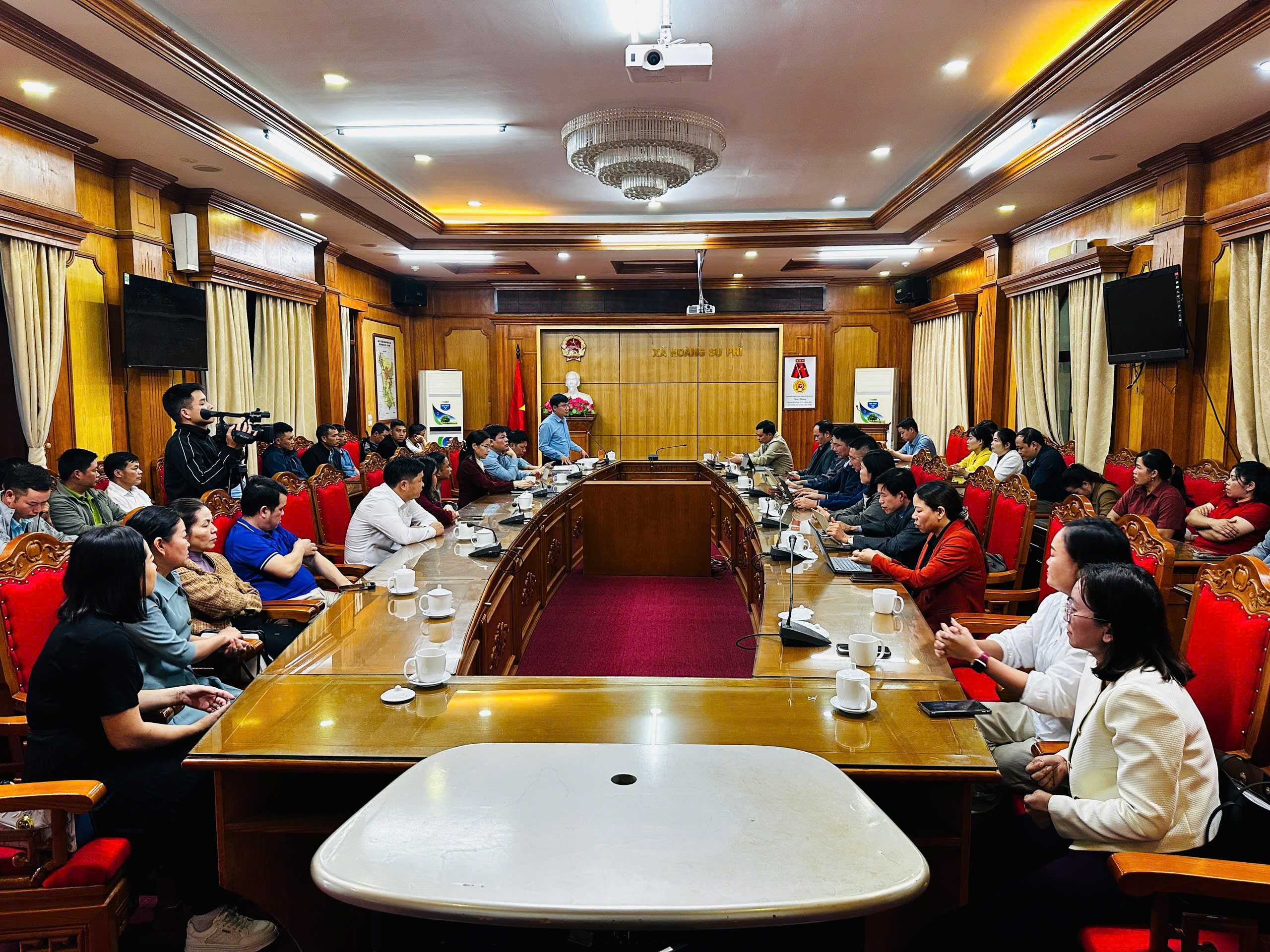 Xã Hồng Thái trao đổi kinh nghiệm phát triển kinh tế, giảm nghèo bền vững