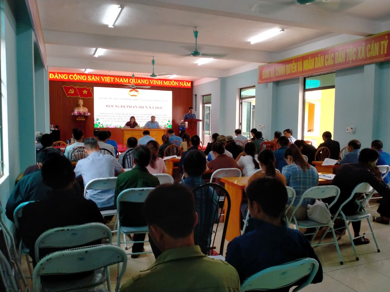 UBMTTQ VIỆT NAM XÃ CÁN TỶ TỔ CHỨC HỘI NGHỊ PHẢN BIỆN XÃ HỘI ĐỐI VỚI DỰ THẢO NGHỊ QUYẾT CỦA HĐND TỈNH