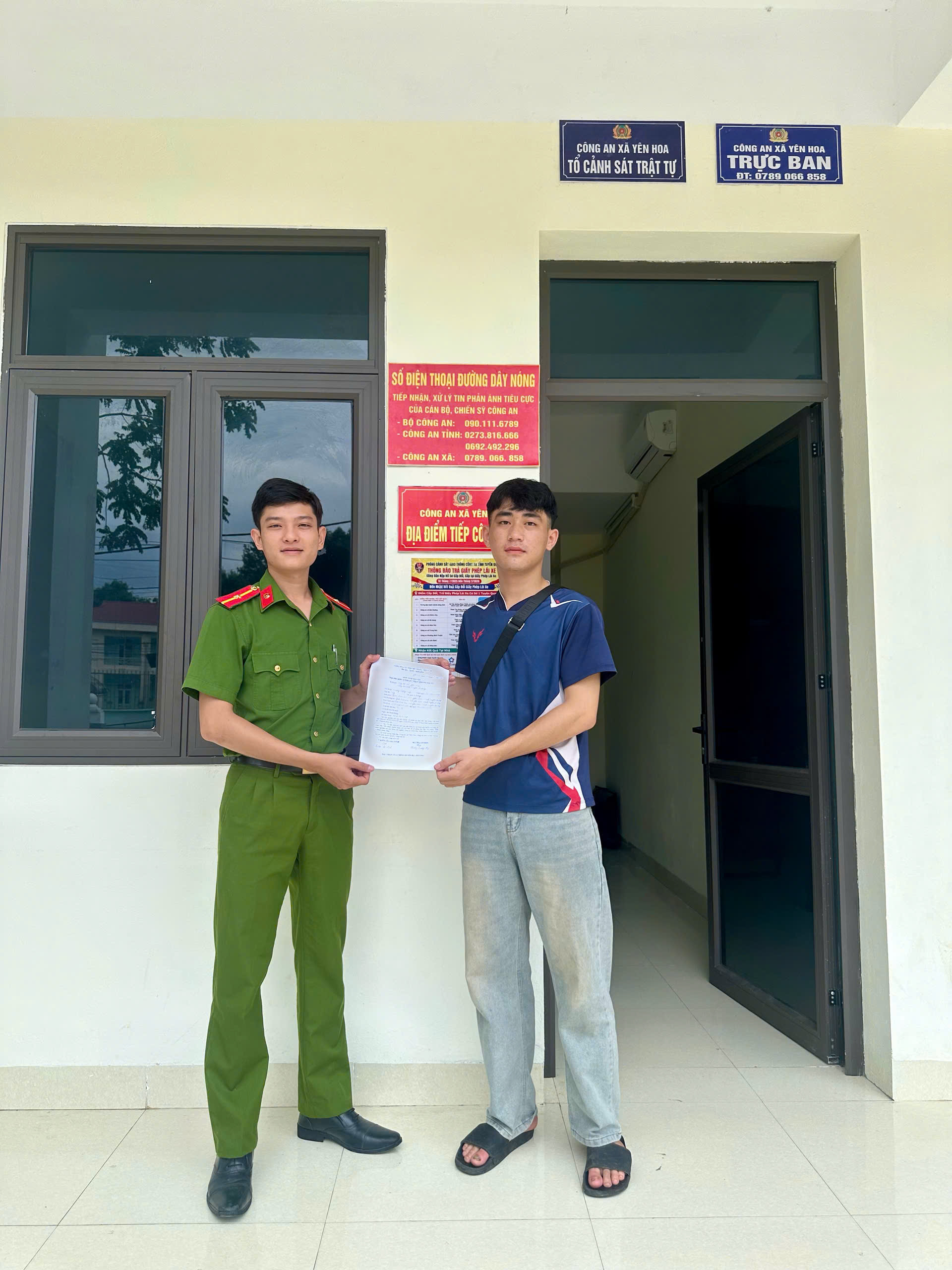 CÔNG AN XÃ YÊN HOA TIẾP NHẬN ĐƠN TÌNH NGUYỆN THAM GIA NGHĨA VỤ CÔNG AN NHÂN DÂN NĂM 2027