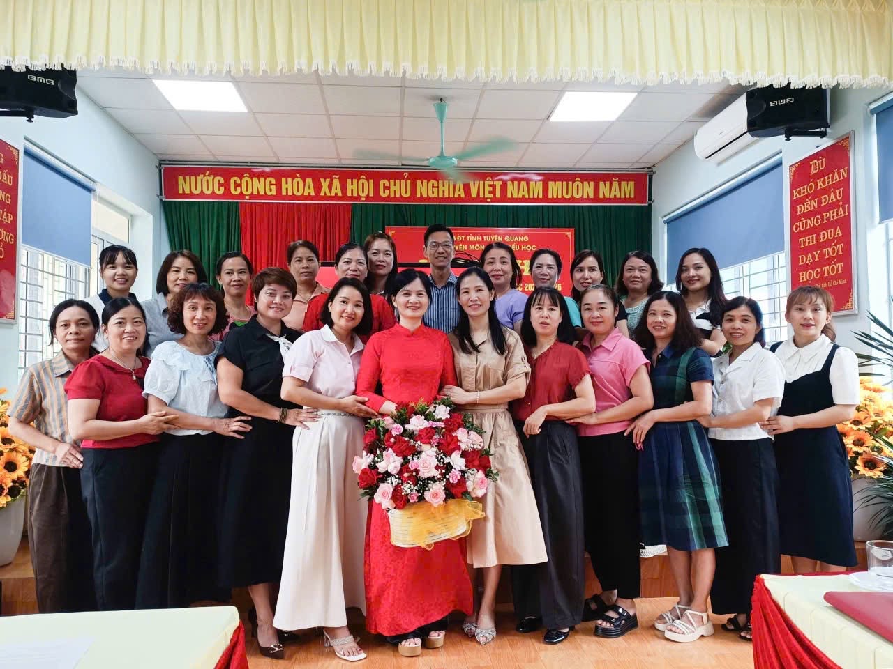 Trường TH Lê Lợi công bố Quyết định bổ nhiệm Hiệu trưởng mới