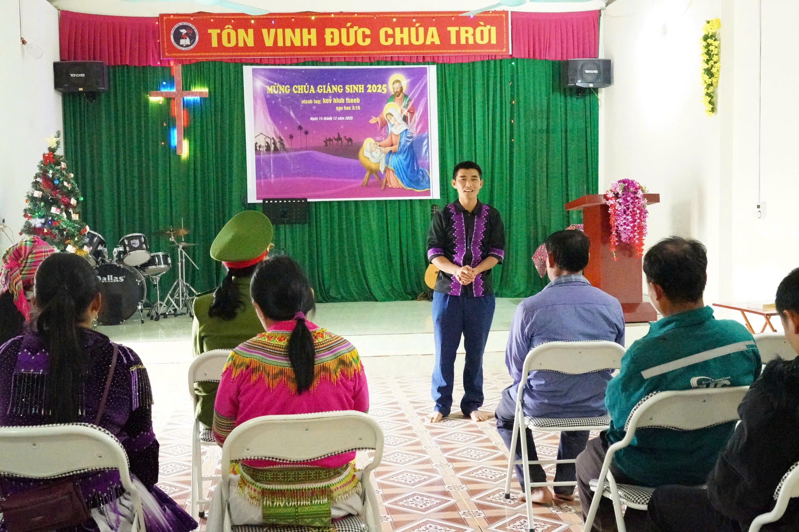 KHI Ý ĐẢNG HÒA CÙNG LÒNG DÂN Ở XÓM KHAU BUNG, THÔN THIA, XÃ BẰNG HÀNH, TỈNH TUYÊN QUANG
