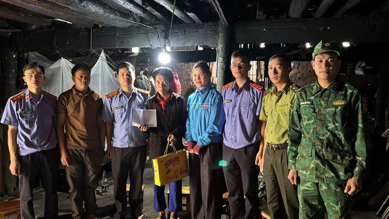 TUỔI TRẺ XÃ ĐỒNG VĂN – LAN TỎA TRUYỀN THỐNG “ĐỀN ƠN ĐÁP NGHĨA”, “UỐNG NƯỚC NHỚ NGUỒN”