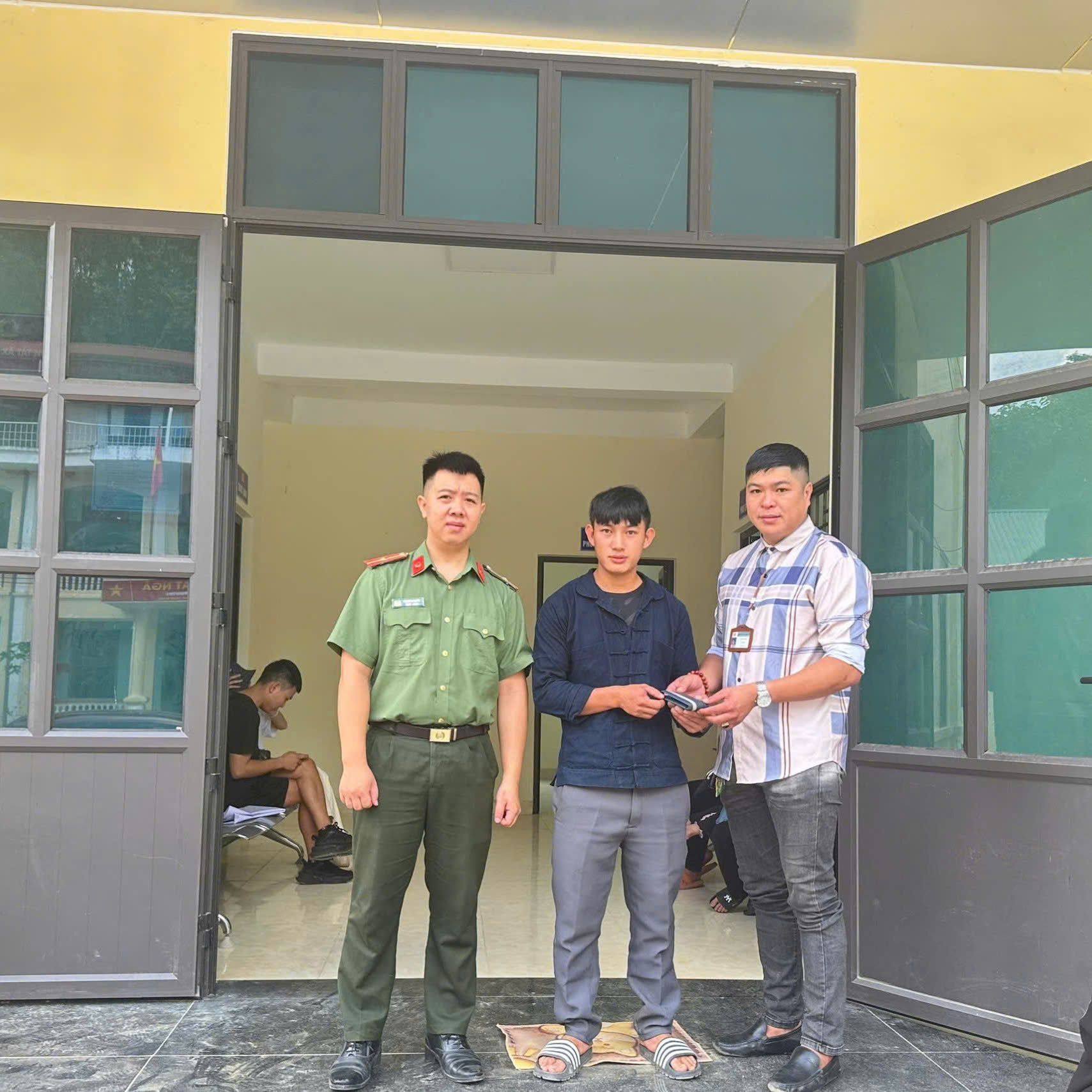 LAN TOẢ NHỮNG TẤM GƯƠNG NGƯỜI TỐT, VIỆC TỐT 