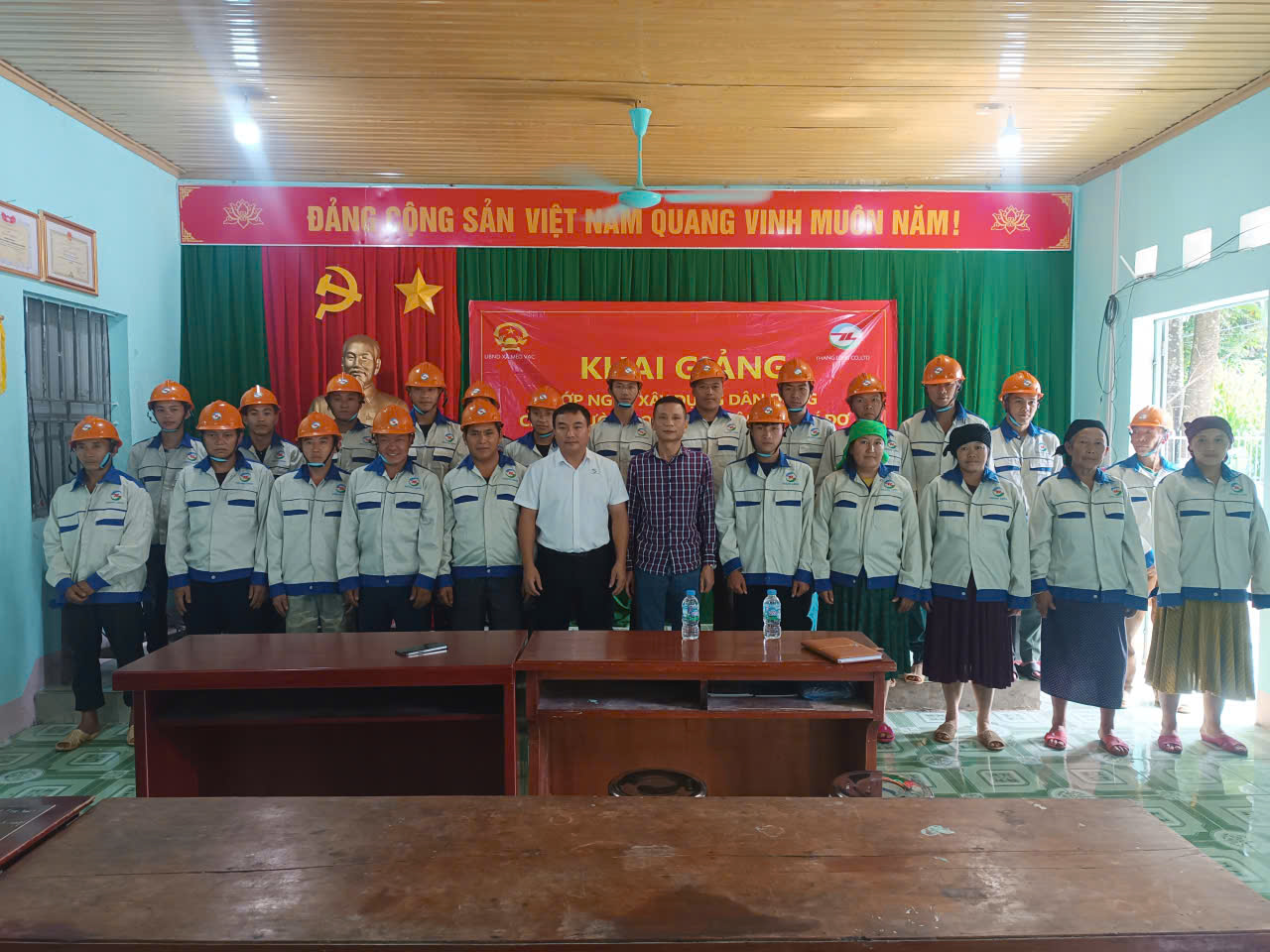 Mèo Vạc khai giảng lớp đào tạo nghề xây dựng dân dụng cho 70 lao động nông thôn