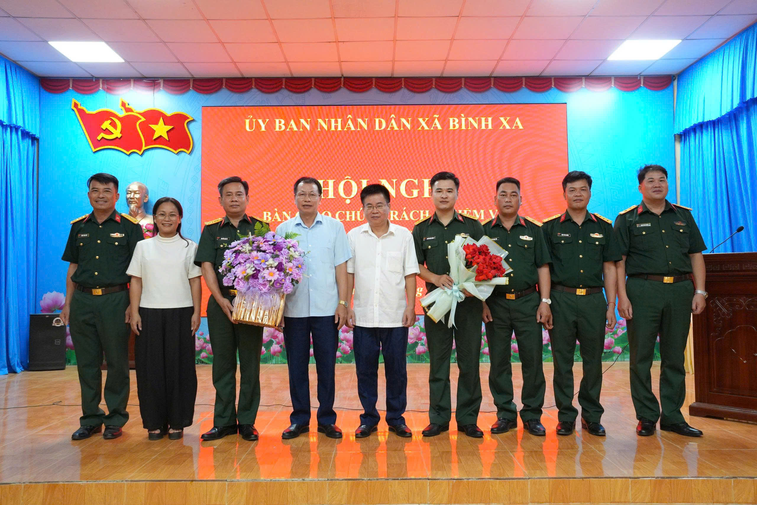 Hội nghị bàn giao chức trách, nhiệm vụ Ban chỉ huy Quân sự xã Bình Xa