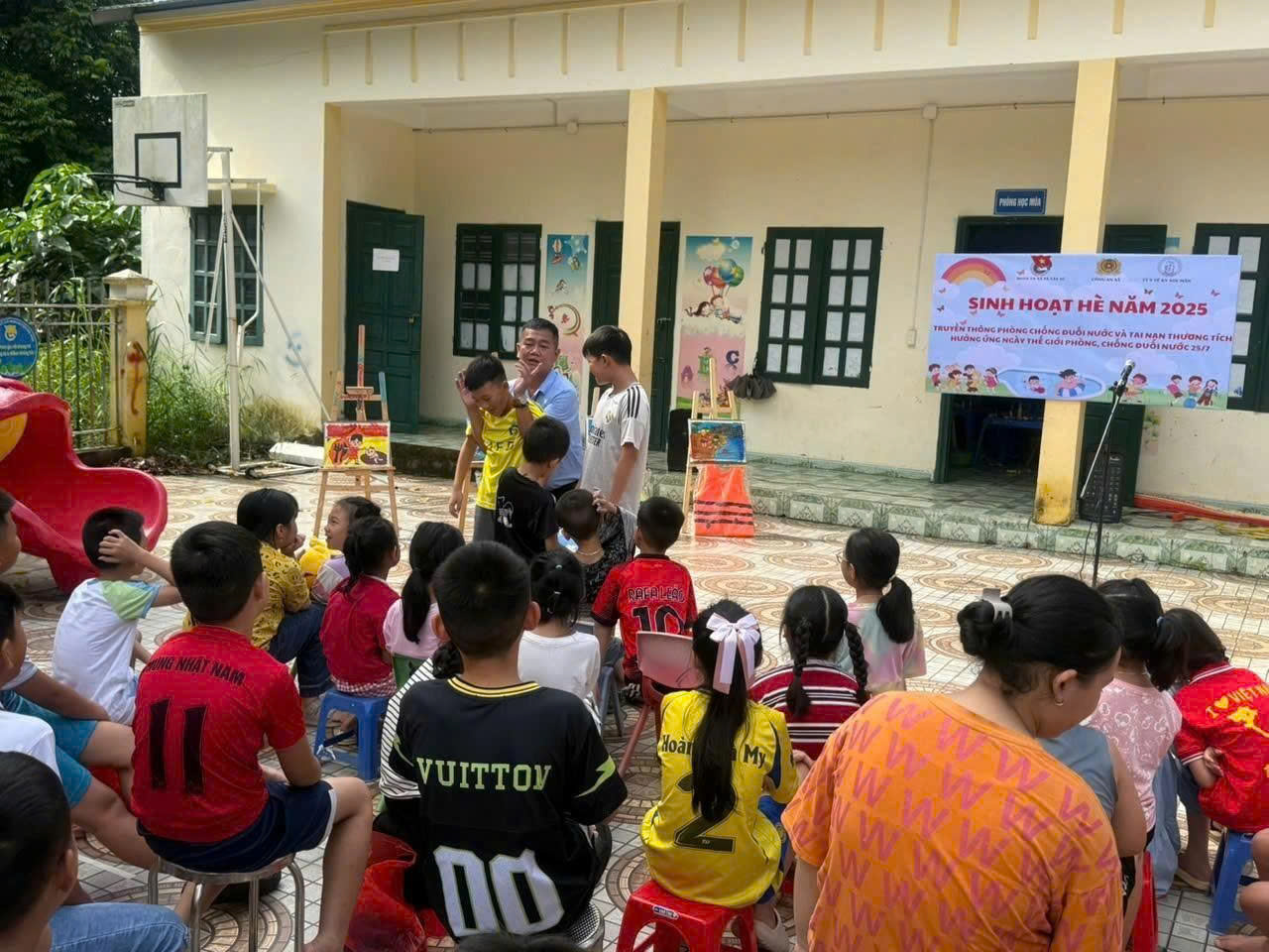 Truyền thông phòng, chống đuối nước và tai nạn thương tích cho học sinh