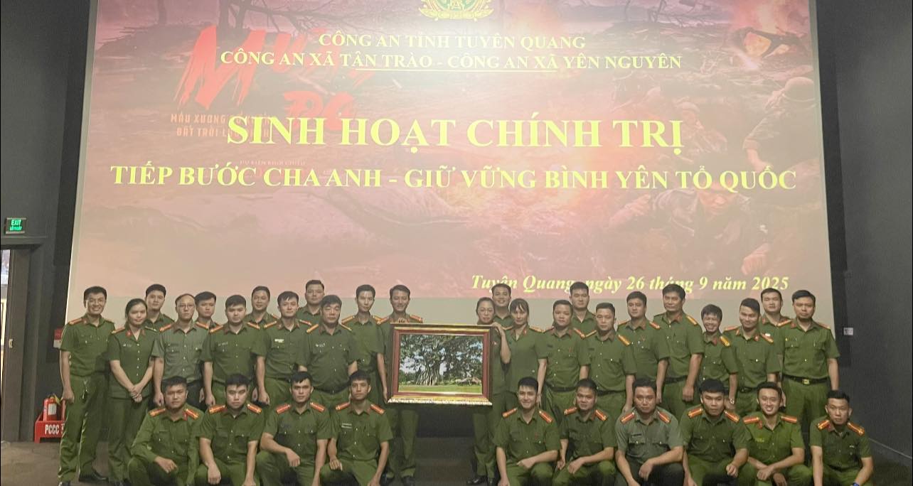 SINH HOẠT CHÍNH TRỊ - BỒI ĐẮP LÝ TƯỞNG, CỦNG CỐ NIỀM TIN