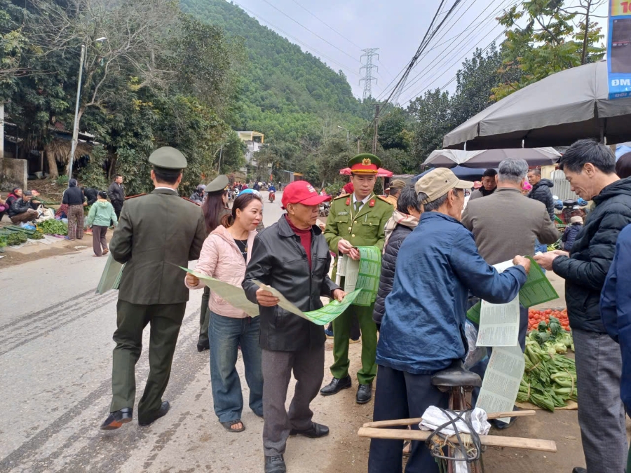 C an tT tại chợ 33.jpg