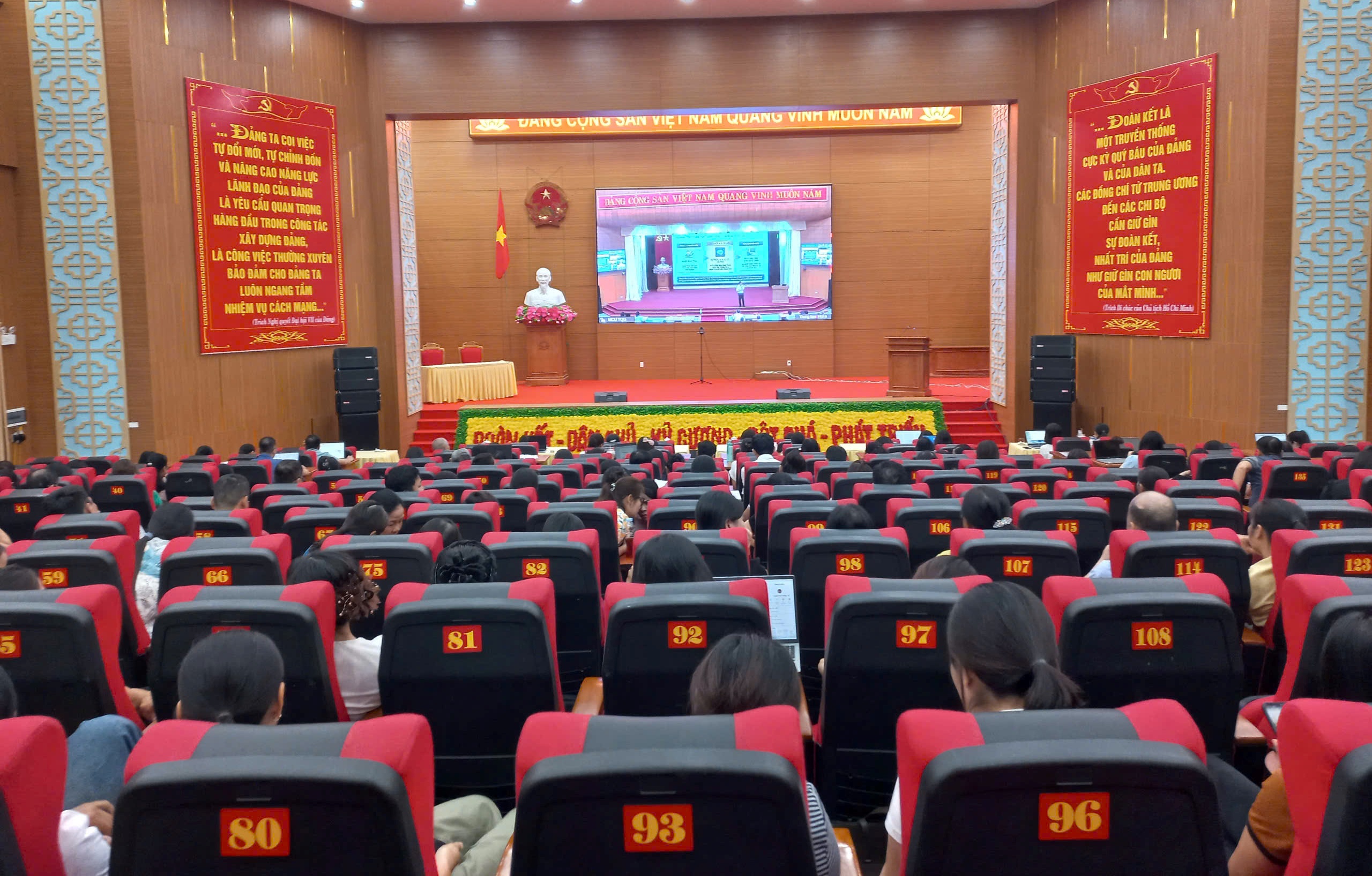 Tập huấn ứng dụng trí tuệ nhân tạo trong thực tiễn công tác