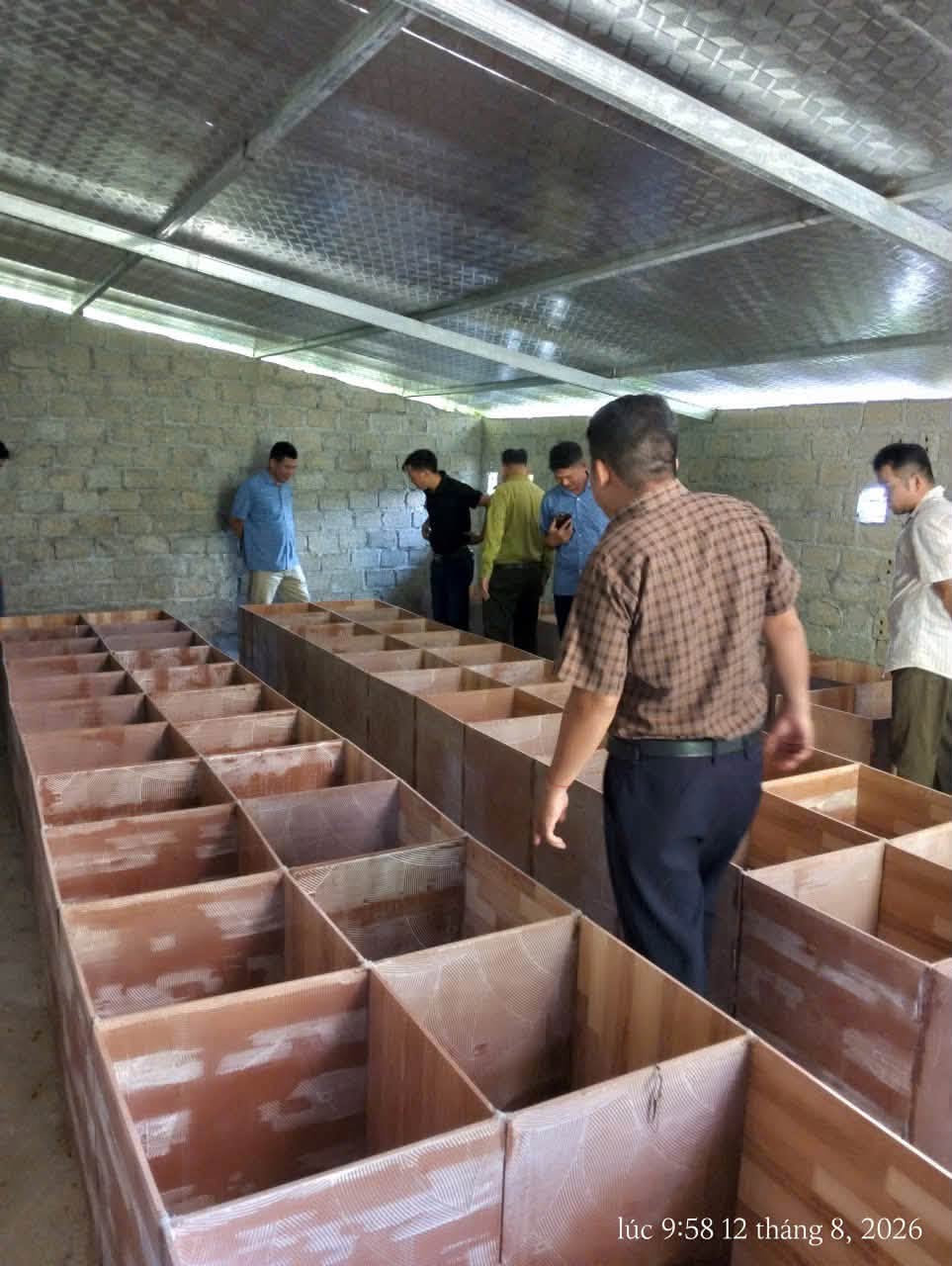 Lãnh đạo Đảng ủy xã Yên Thành kiểm tra mô hình “Dân vận khéo” tại thôn Thượng Bình