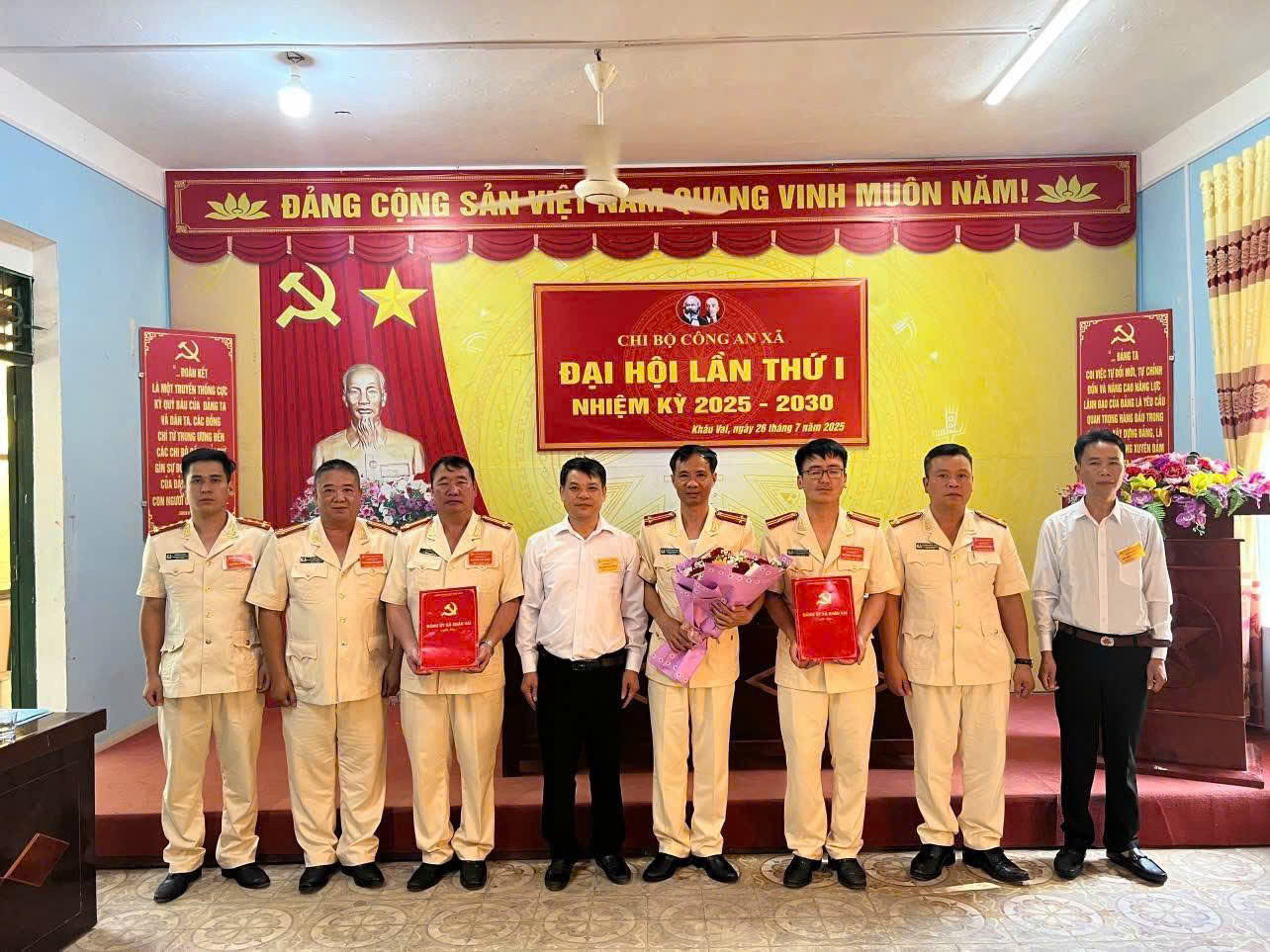 Chi bộ Công an xã Khâu Vai tổ chức thành công Đại hội Chi bộ lần thứ I, nhiệm kỳ 2025 - 2030