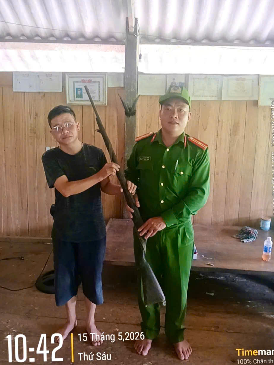 TUYÊN TRUYỀN, VẬN ĐỘNG NGƯỜI DÂN TỰ GIÁC GIAO NỘP SÚNG KÍP TỰ CHẾ