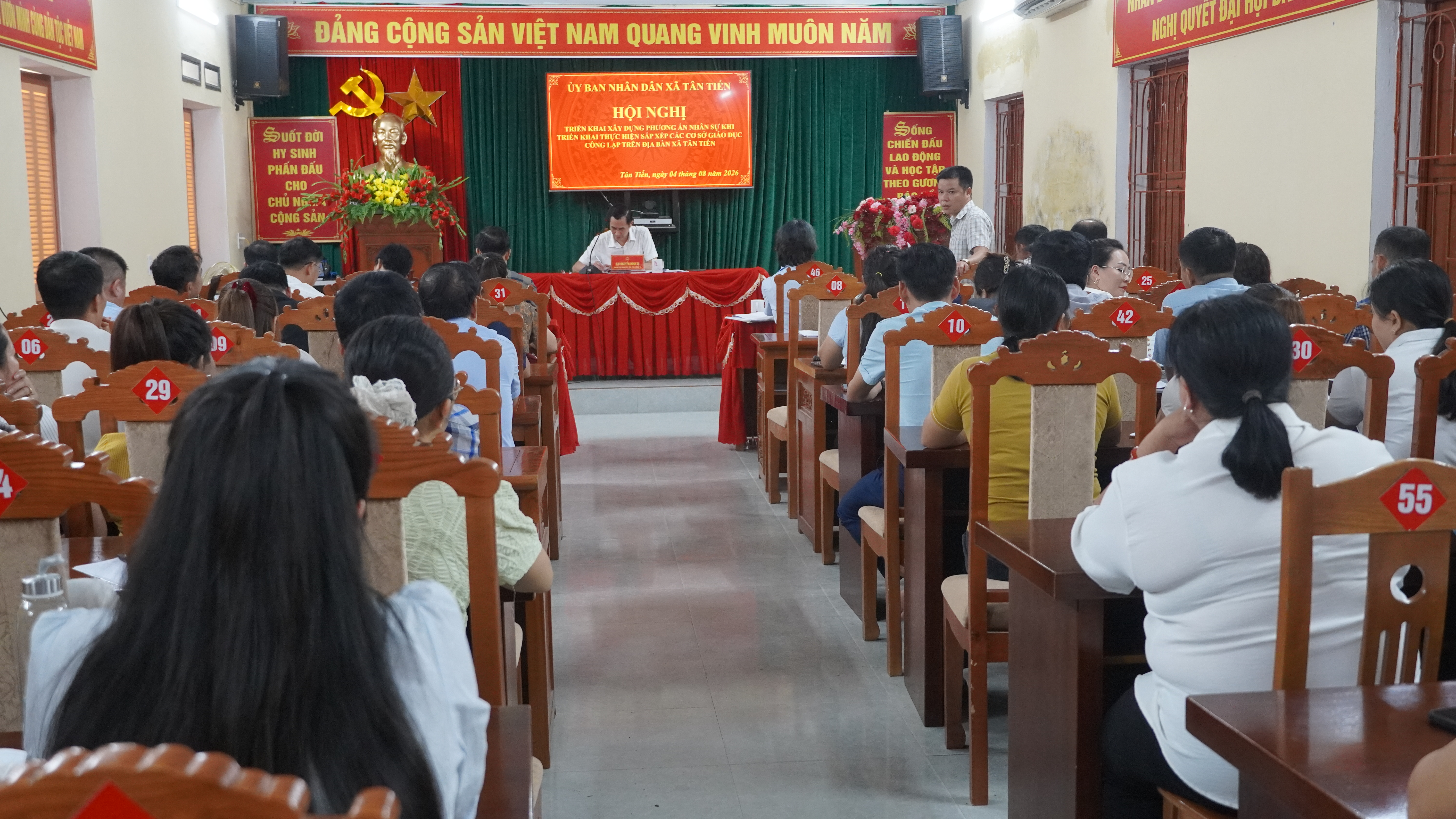Hội nghị triển khai xây dựng phương án nhân sự thực hiện sắp xếp các cơ sở giáo dục công lập trên địa bàn xã Tân Tiến