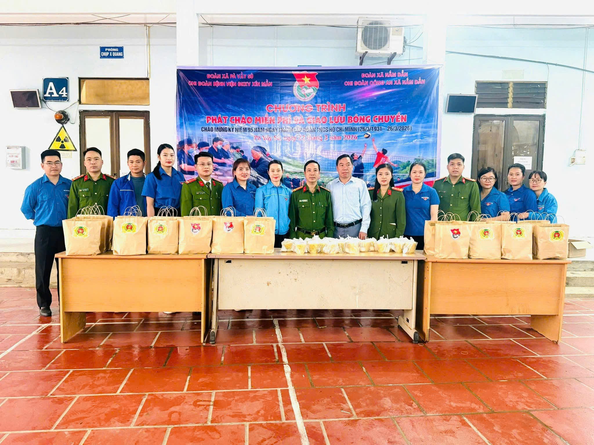 TUỔI TRẺ CÔNG AN XÃ NẤM DẨN CHUNG TAY VÌ CỘNG ĐỒNG