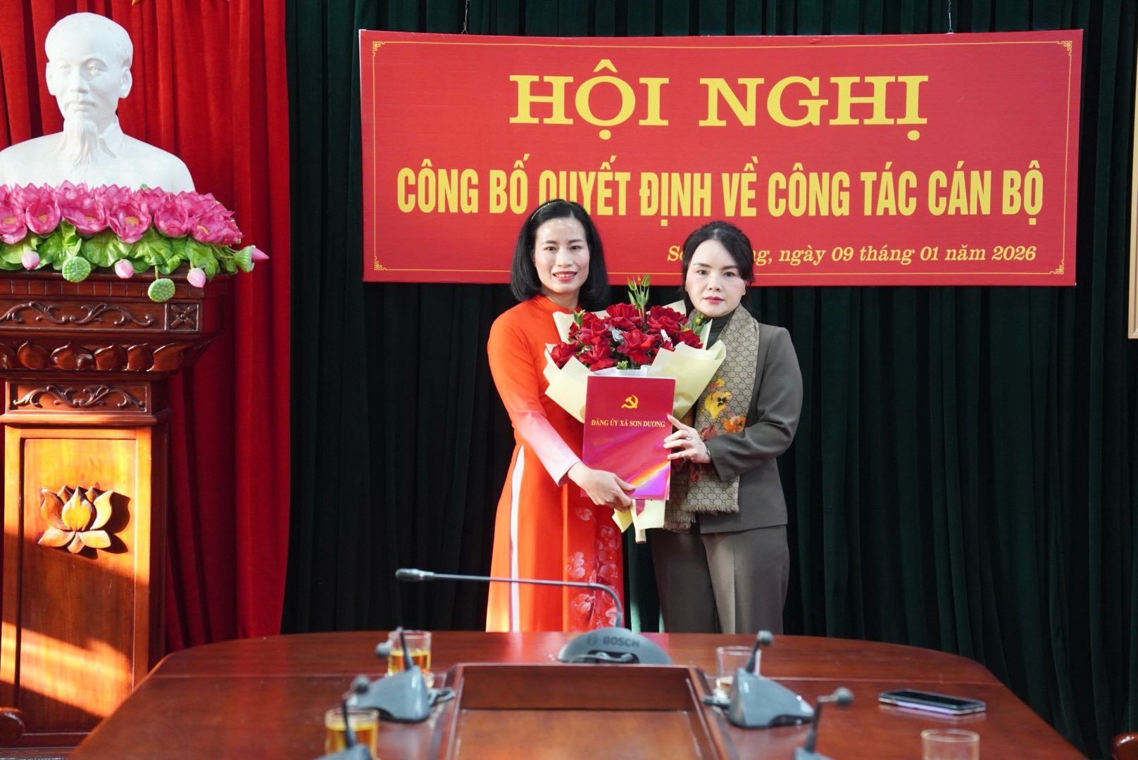 Đảng ủy xã Sơn Dương công bố Quyết định chuẩn y chức danh Chủ nhiệm Ủy ban Kiểm tra Đảng ủy xã