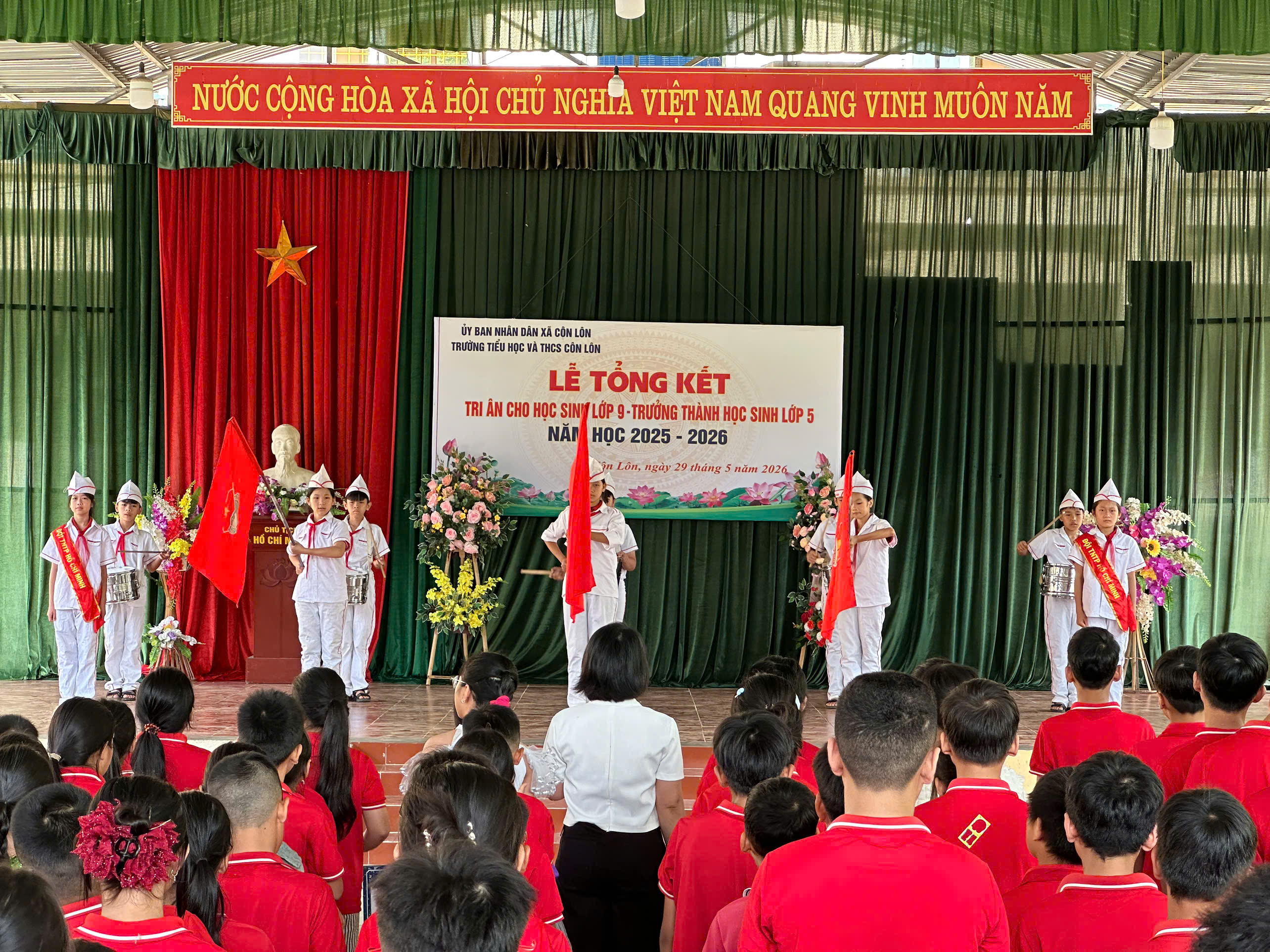 Trường TH&THCS Côn Lôn tổ chức Lễ tổng kết và tri ân học sinh cuối cấp năm học 2025–2026.