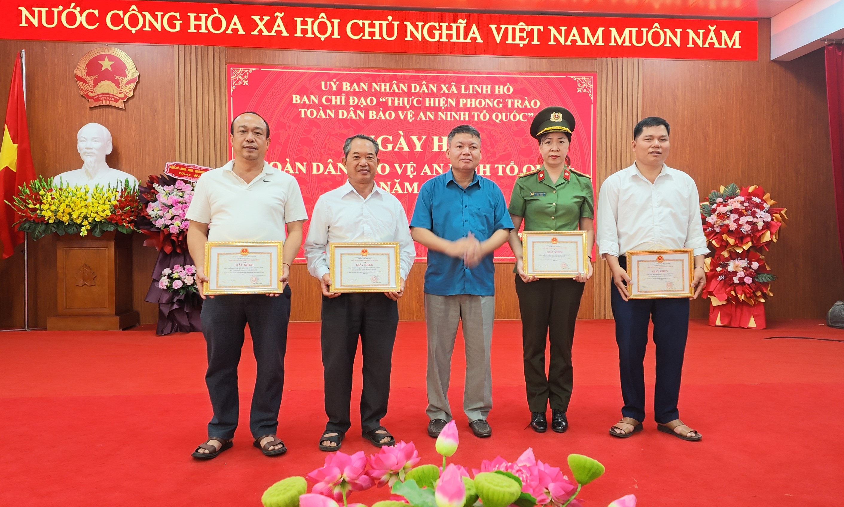 Ng&agrave;y hội 9.JPG
