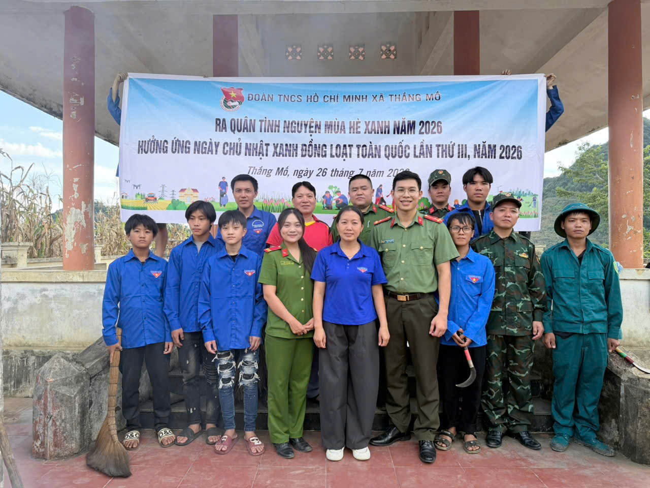 CHI ĐOÀN CÔNG AN XÃ THẮNG MỐ TÍCH CỰC HƯỞNG ỨNG "NGÀY CHỦ NHẬT XANH" LẦN THỨ III NĂM 2026