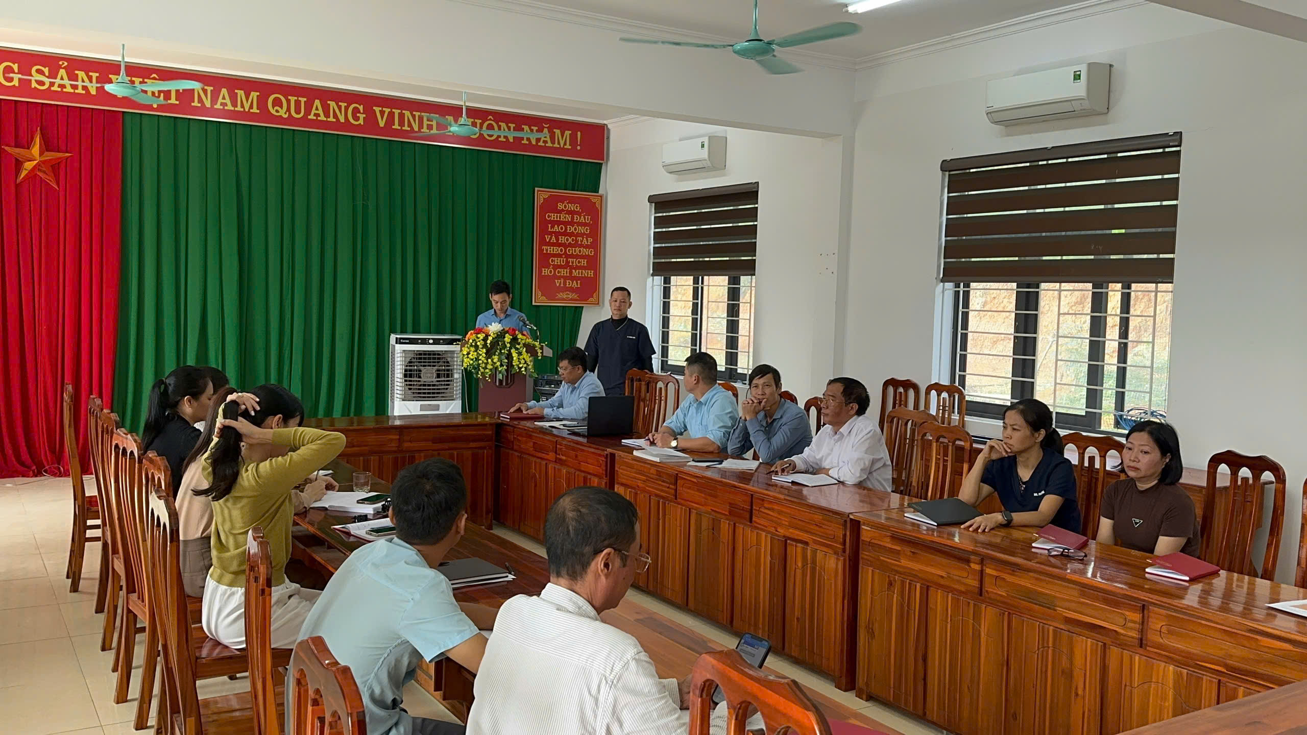 Hội nghị công bố Quyết định về công tác cán bộ tại Trung tâm Công tác xã hội và Quỹ Bảo trợ trẻ em tỉnh Tuyên Quang