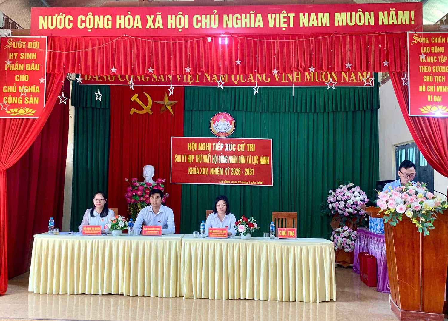 TỔ ĐẠI BIỂU SỐ 3 HĐND XÃ LỰC HÀNH TIẾP XÚC CỬ TRI SAU KỲ HỌP THỨ NHẤT