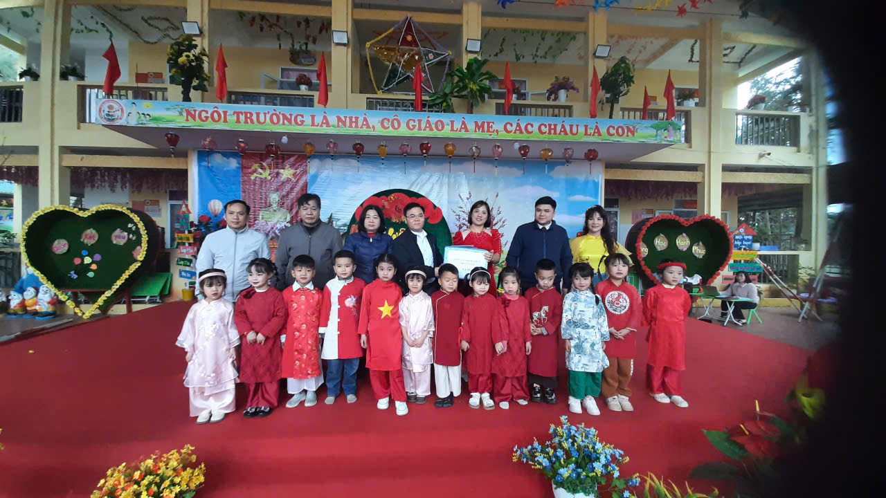 Trường Mầm non Giáp Trung tổ chức chương trình Bé vui đón Tết xuân Bính Ngọ năm 2026