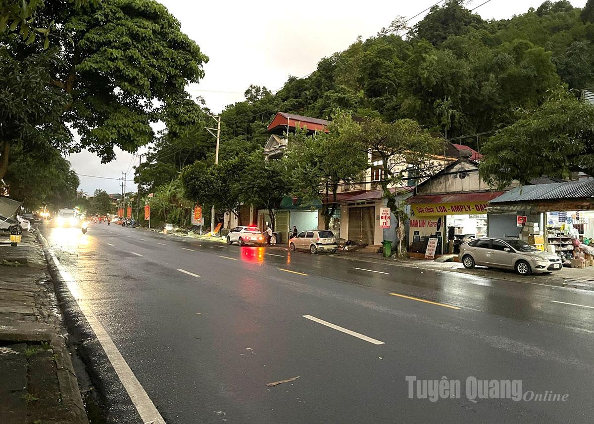 Cảnh báo lũ quét, sạt lở đất do mưa lớn