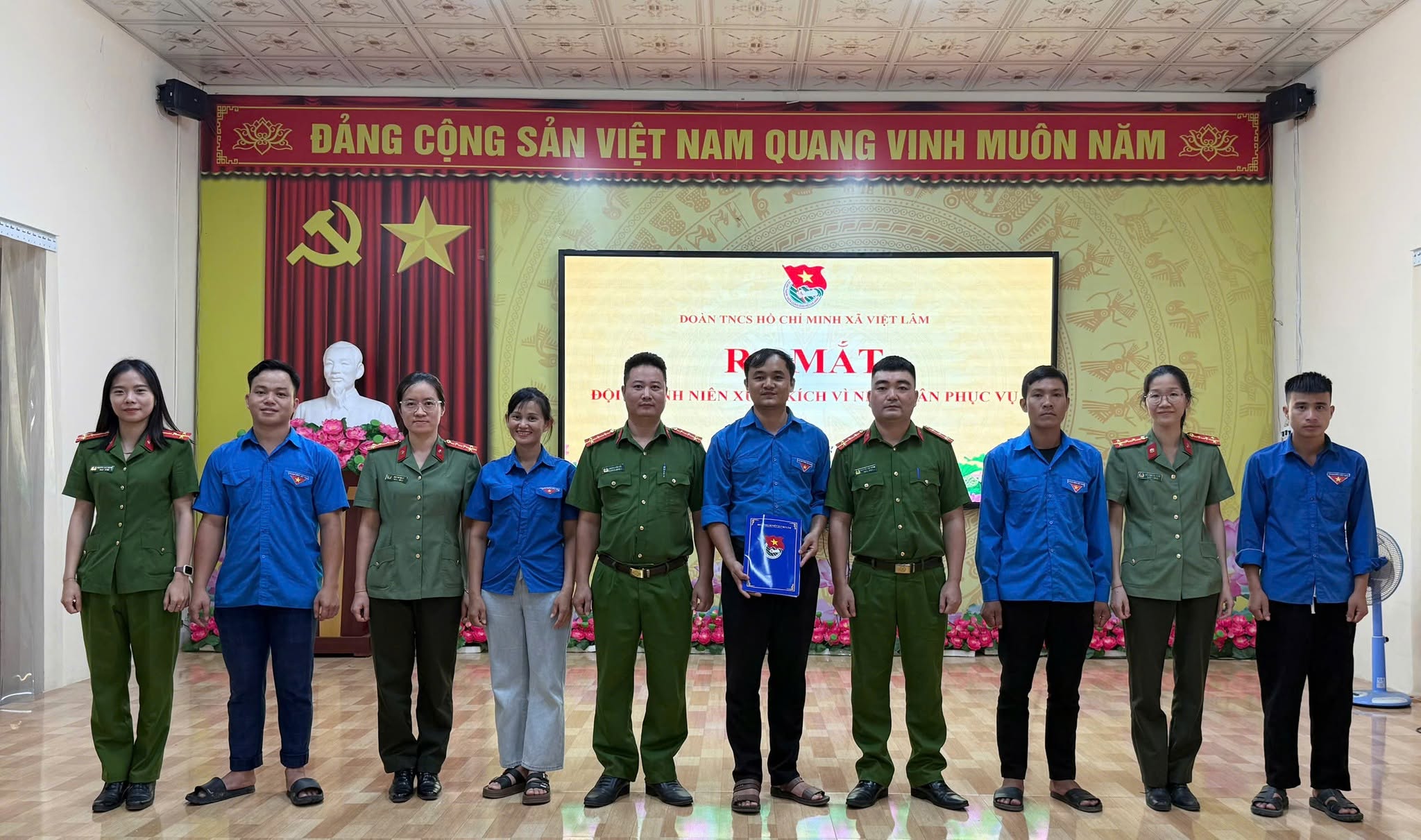 XÃ VIỆT LÂM RA MẮT MÔ HÌNH “ĐỘI THANH NIÊN XUNG KÍCH - VÌ NHÂN DÂN PHỤC VỤ”