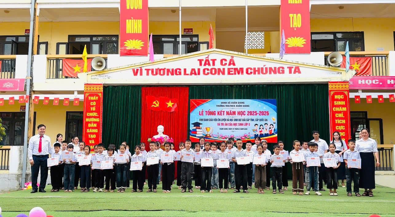 TRƯỜNG TH&THCS XUÂN GIANG TỔNG KẾT NĂM HỌC 2025 - 2026, VINH DANH GIÁO VIÊN VÀ HỌC SINH TIÊU BIỂU