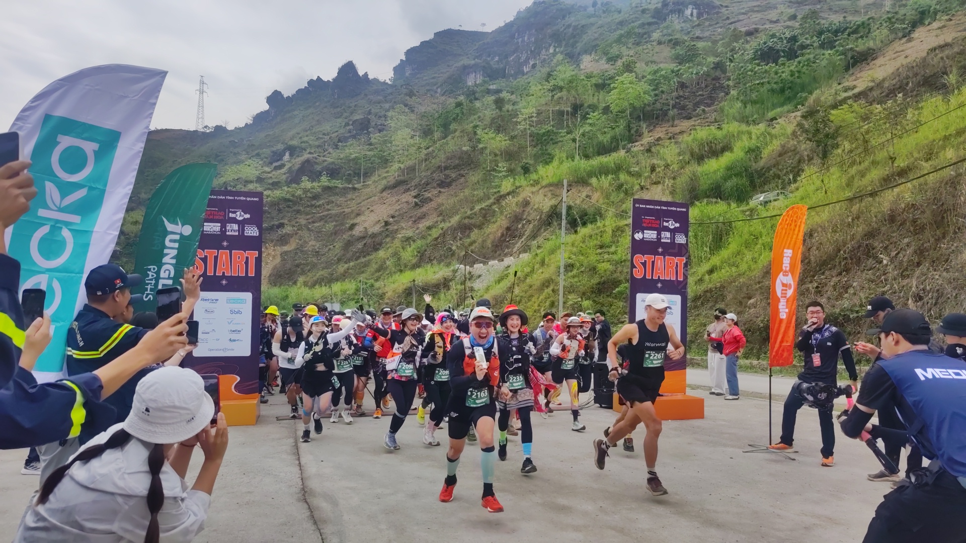 Khởi tranh Giải Siêu đường mòn “Chạy trên cung đường Hạnh Phúc” lần thứ VII, năm 2026