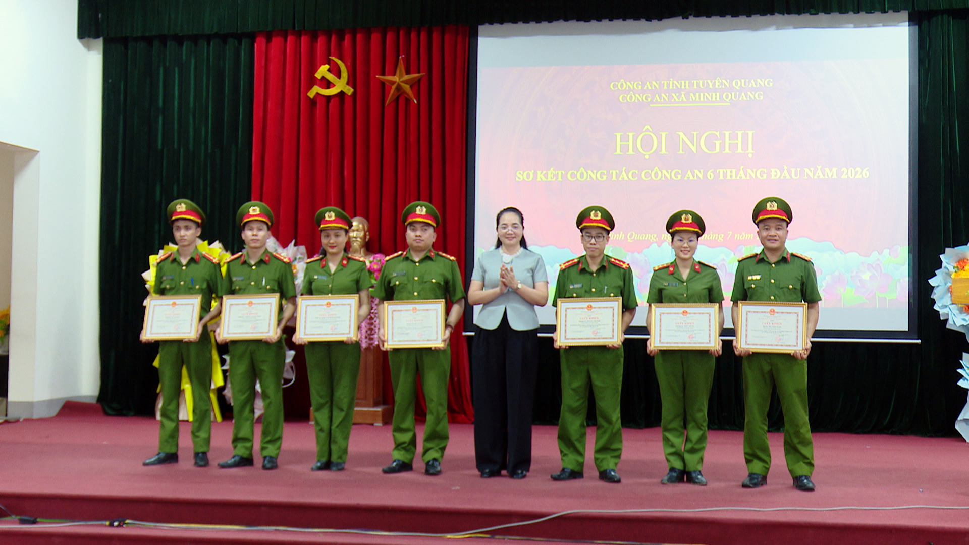 Công an xã Minh Quang sơ kết công tác 6 tháng đầu năm 2026