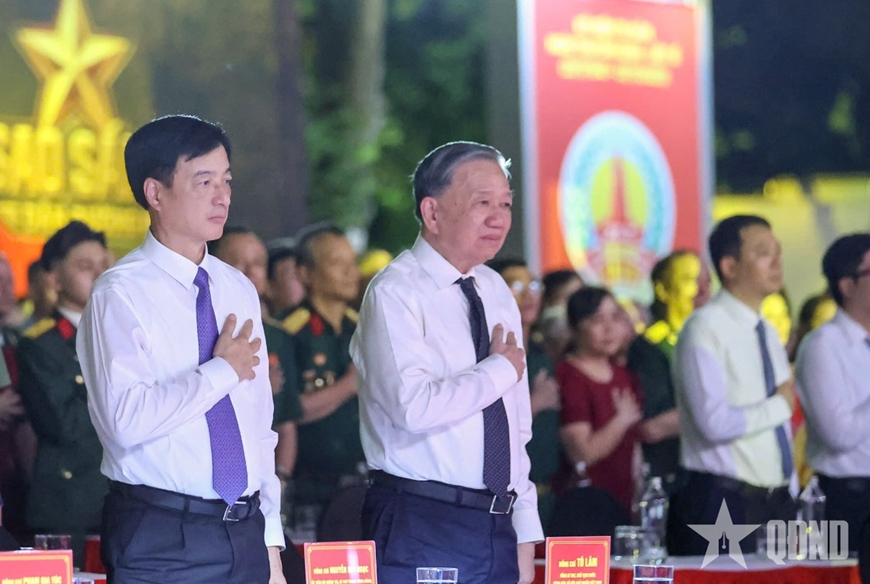 Cầu truyền hình "Sao sáng dẫn đường"