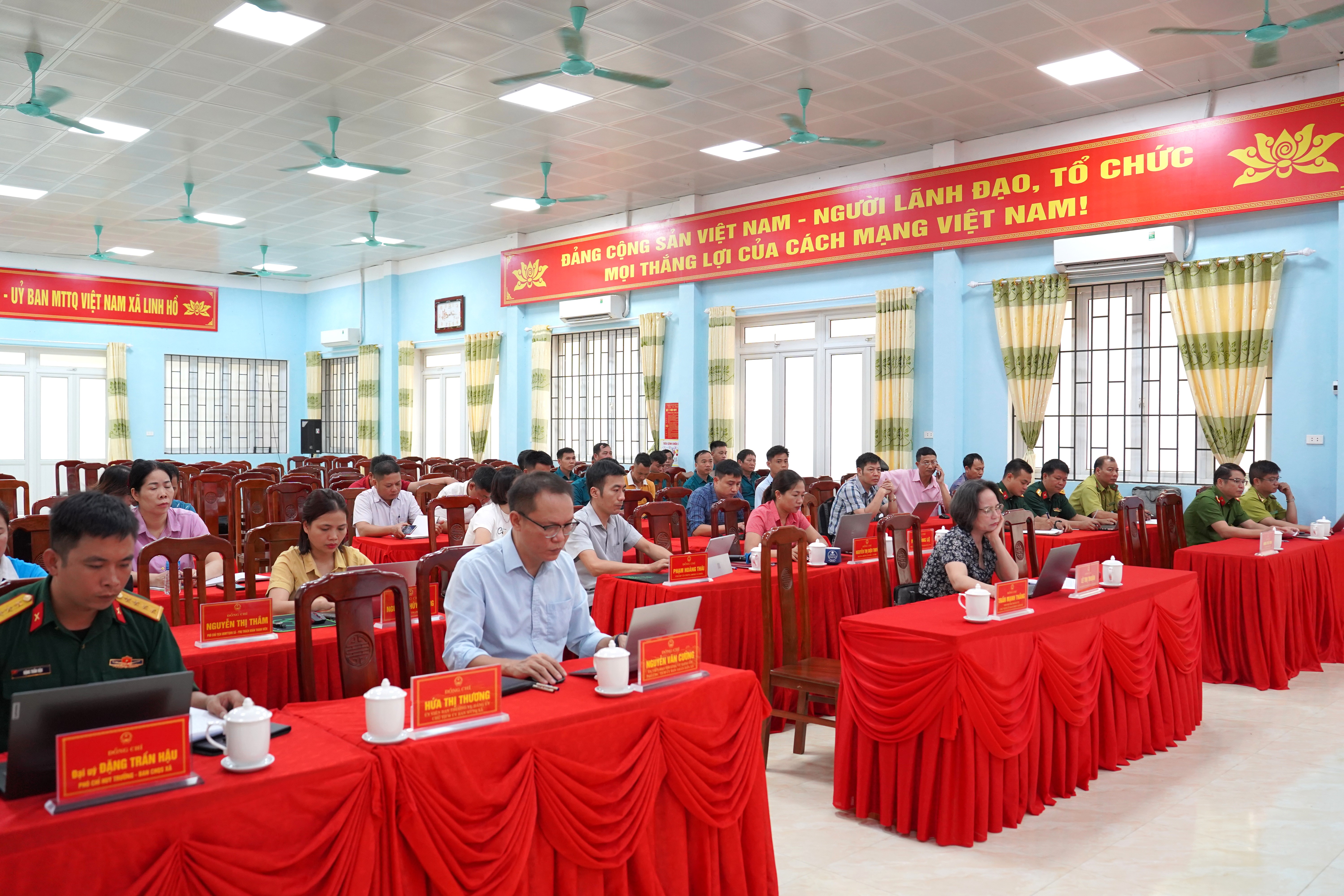Ph&ograve;ng thủ 3.JPG