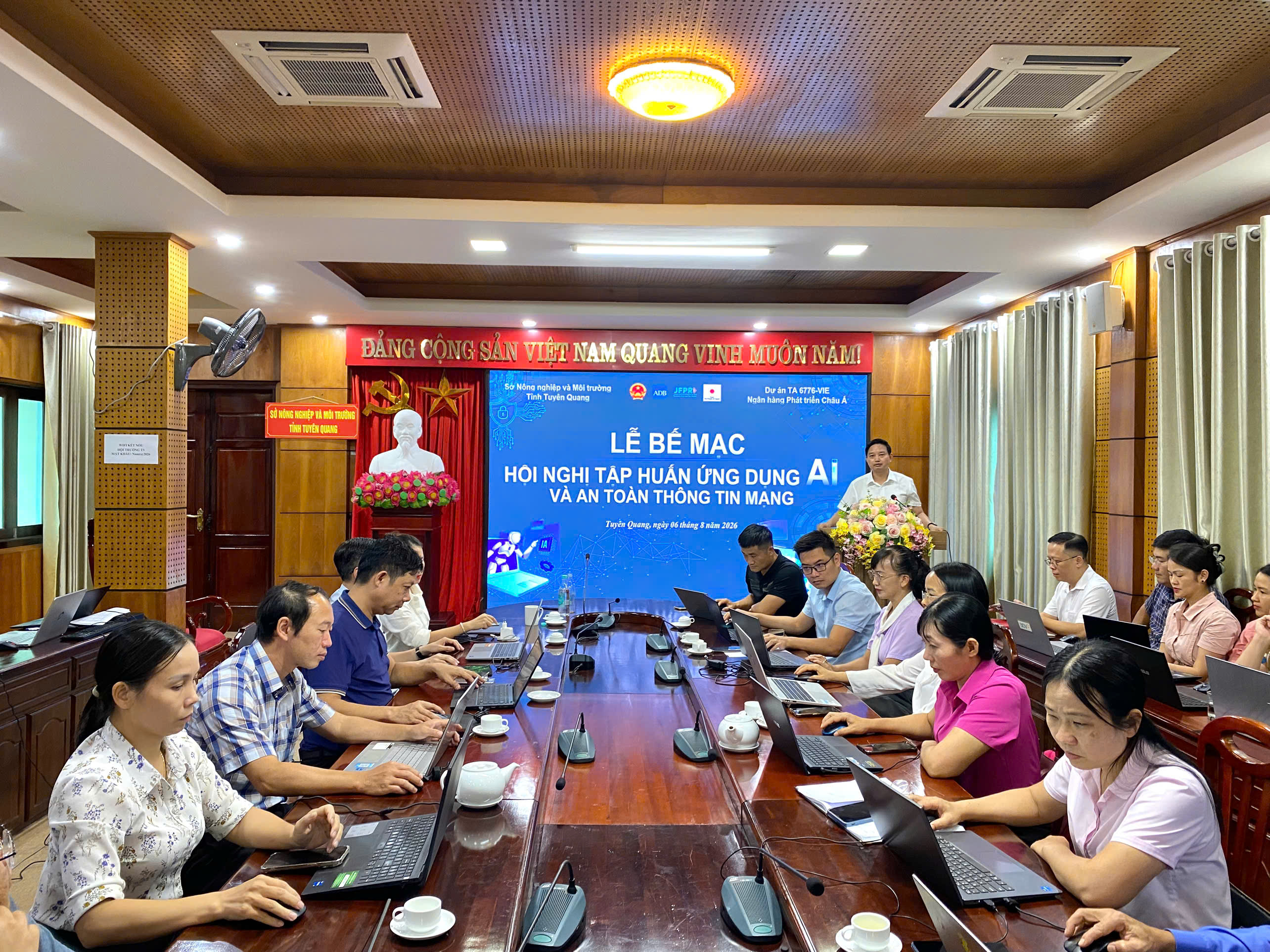 SỞ NÔNG NGHIỆP VÀ MÔI TRƯỜNG TỈNH TUYÊN QUANG HOÀN THÀNH CHƯƠNG TRÌNH TẬP HUẤN ỨNG DỤNG AI VÀ AN TOÀN THÔNG TIN MẠNG NĂM 2026