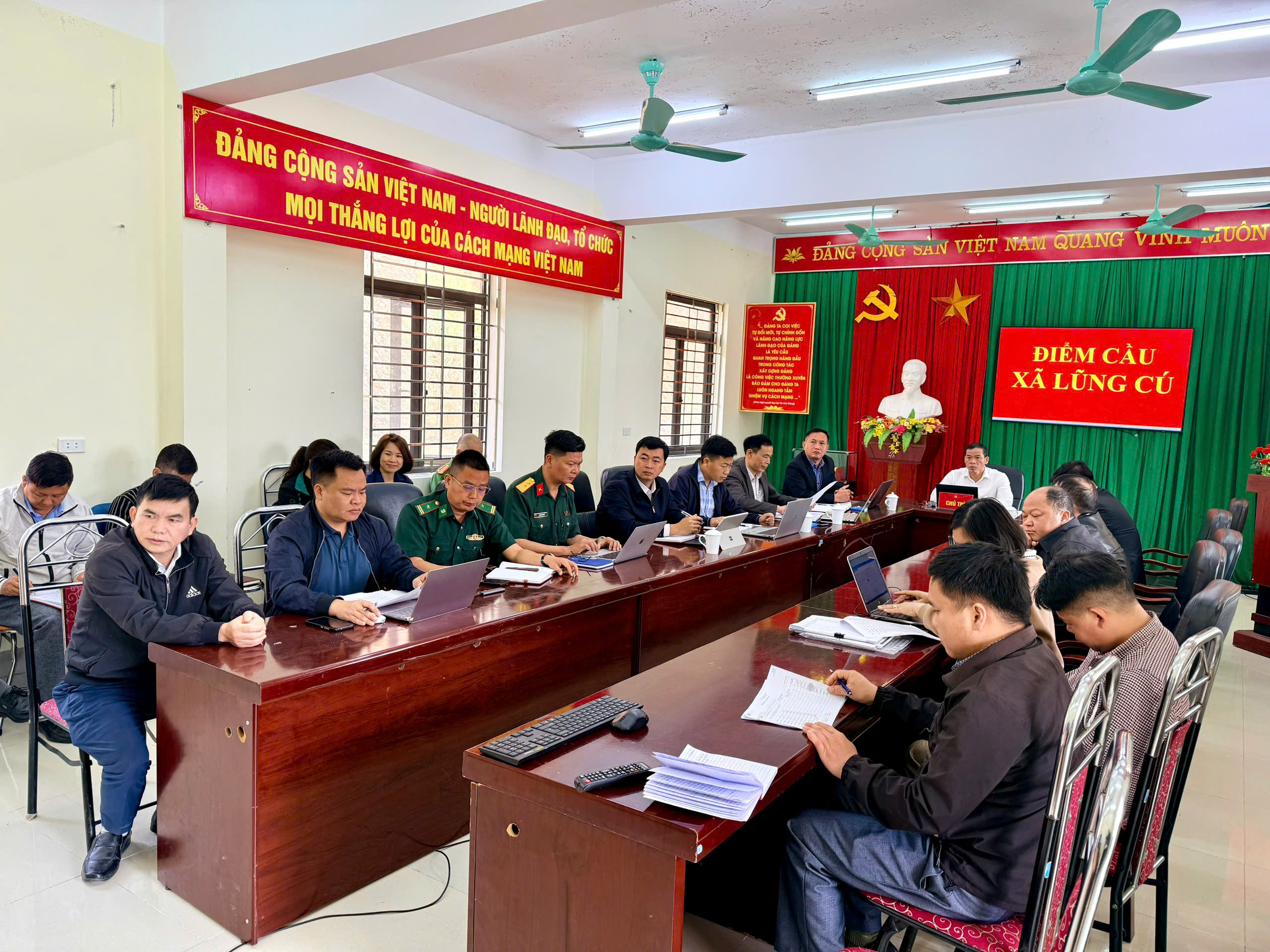 HỘI NGHỊ TRỰC TUYẾN VỀ VIỆC TIẾP XÚC CỬ TRI SAU KỲ HỌP THỨ NHẤT, QUỐC HỘI KHÓA XVI