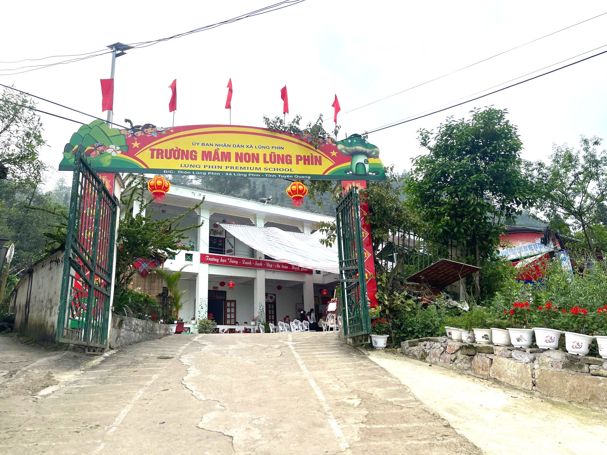 Cụm trường mầm non số 6 tổ chức hội thảo chuyên đề “Tăng cường tiếng Việt cho trẻ em vùng đồng bào dân tộc thiểu số”