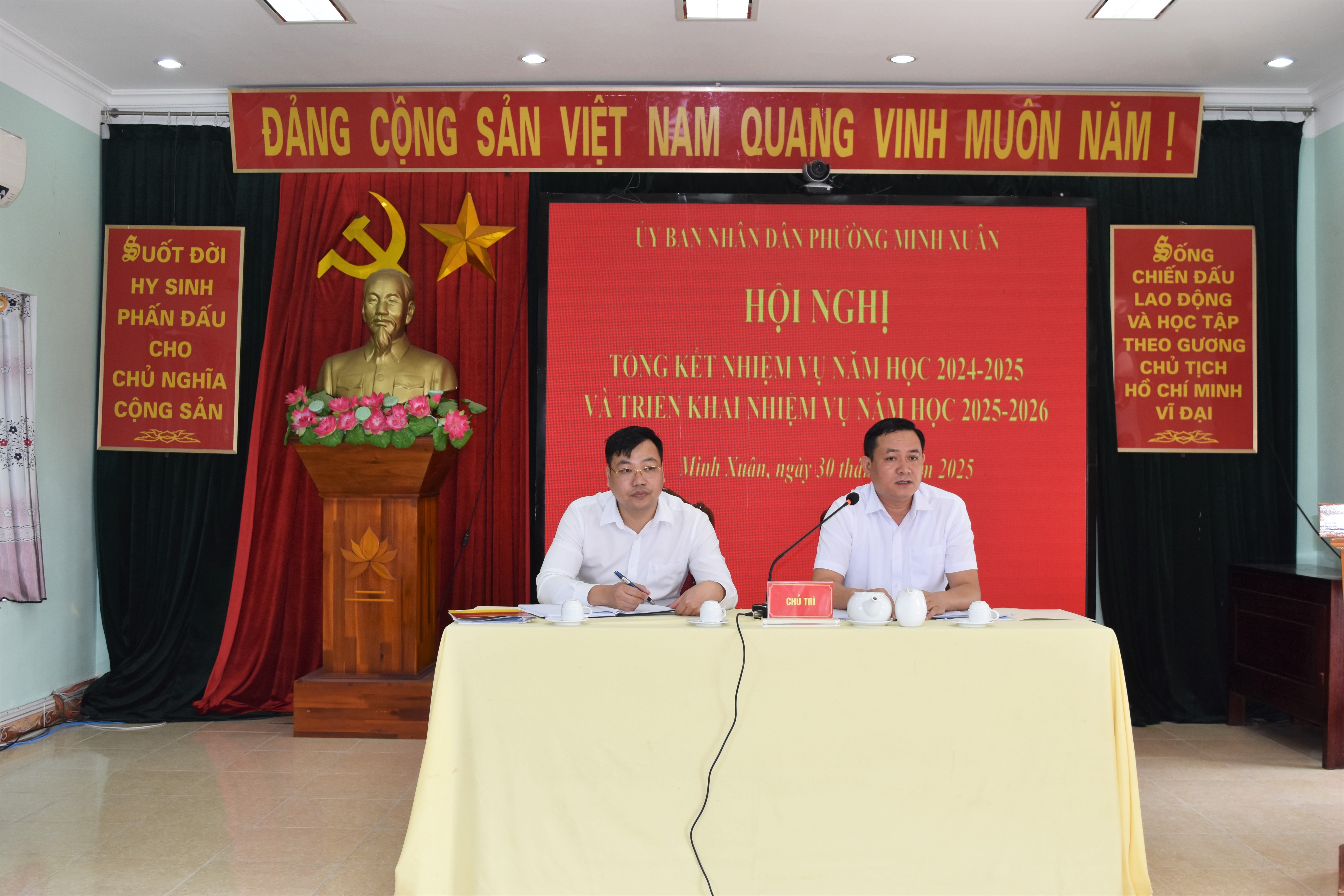 Hội nghị tổng kết nhiệm vụ năm học 2024-2025 và triển khai nhiệm vụ năm học 2025-2026