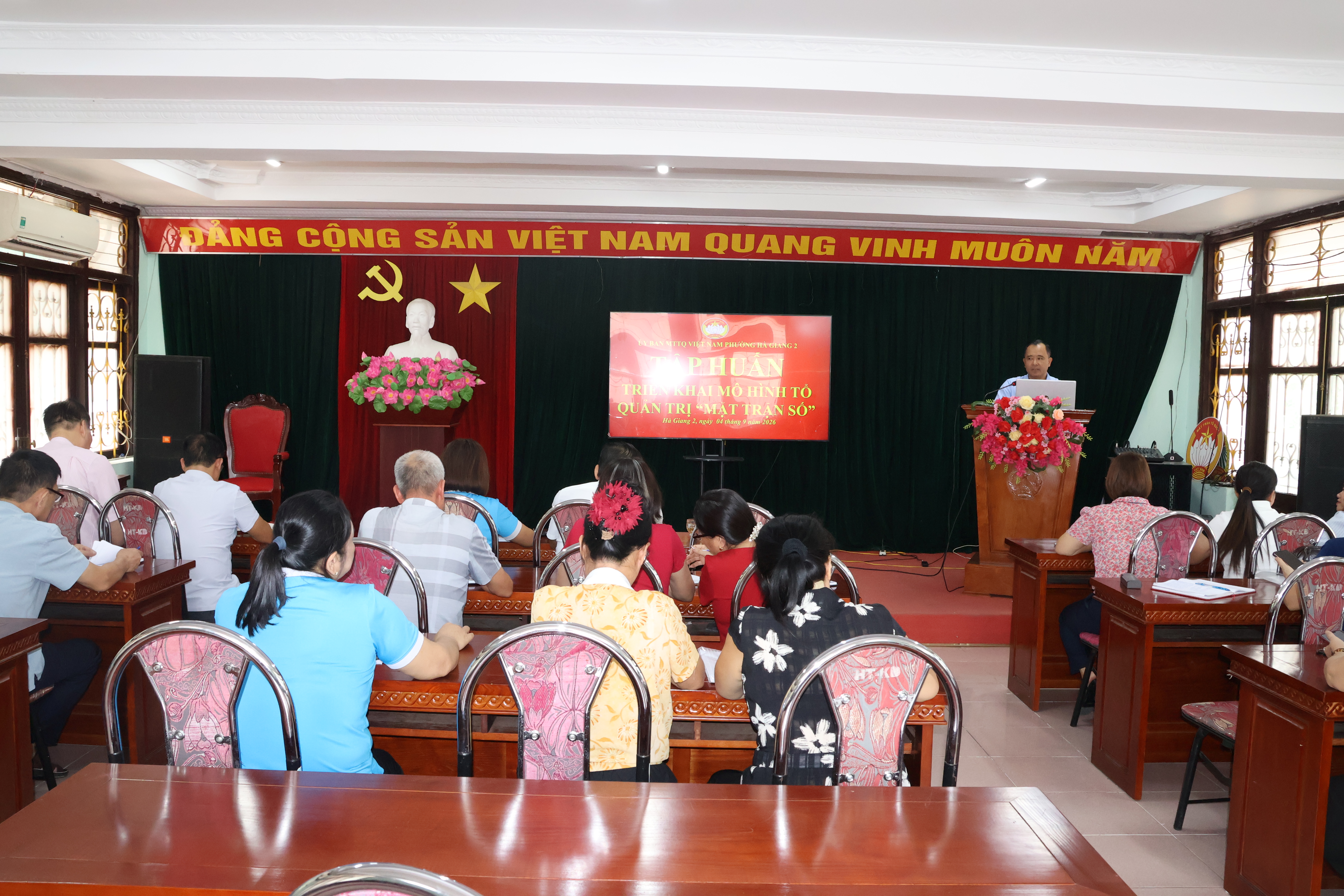 Tập huấn mô hình tổ quản trị “ mặt trận số” về tiếp nhận xử lý, phản ánh, kiến nghị người dân năm 2026.