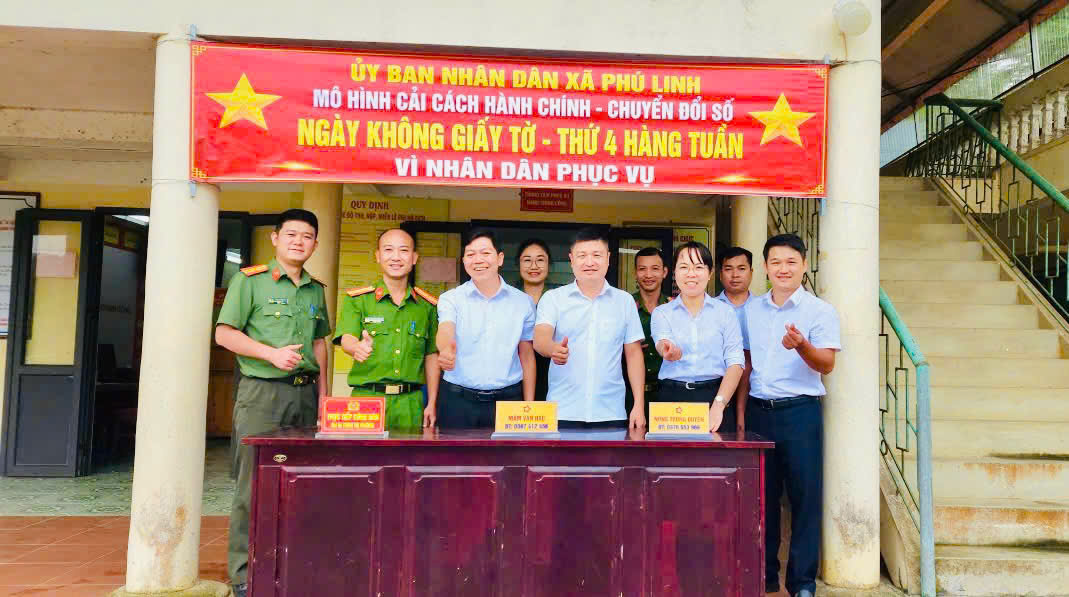 NGÀY KHÔNG GIẤY TỜ - ĐẨY MẠNH CẢI CÁCH HÀNH CHÍNH, PHỤC VỤ NHÂN DÂN