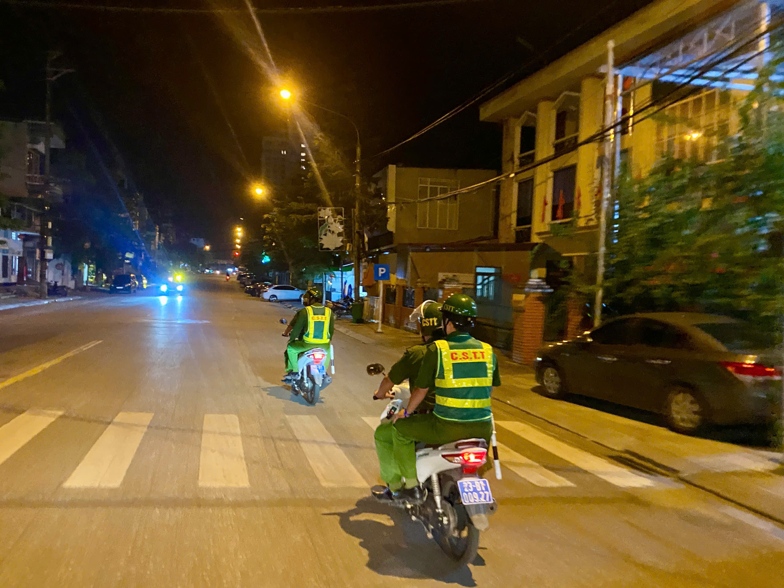 NHỮNG CA TUẦN TRA ĐÊM THẦM LẶNG CỦA CÔNG AN PHƯỜNG HÀ GIANG 2