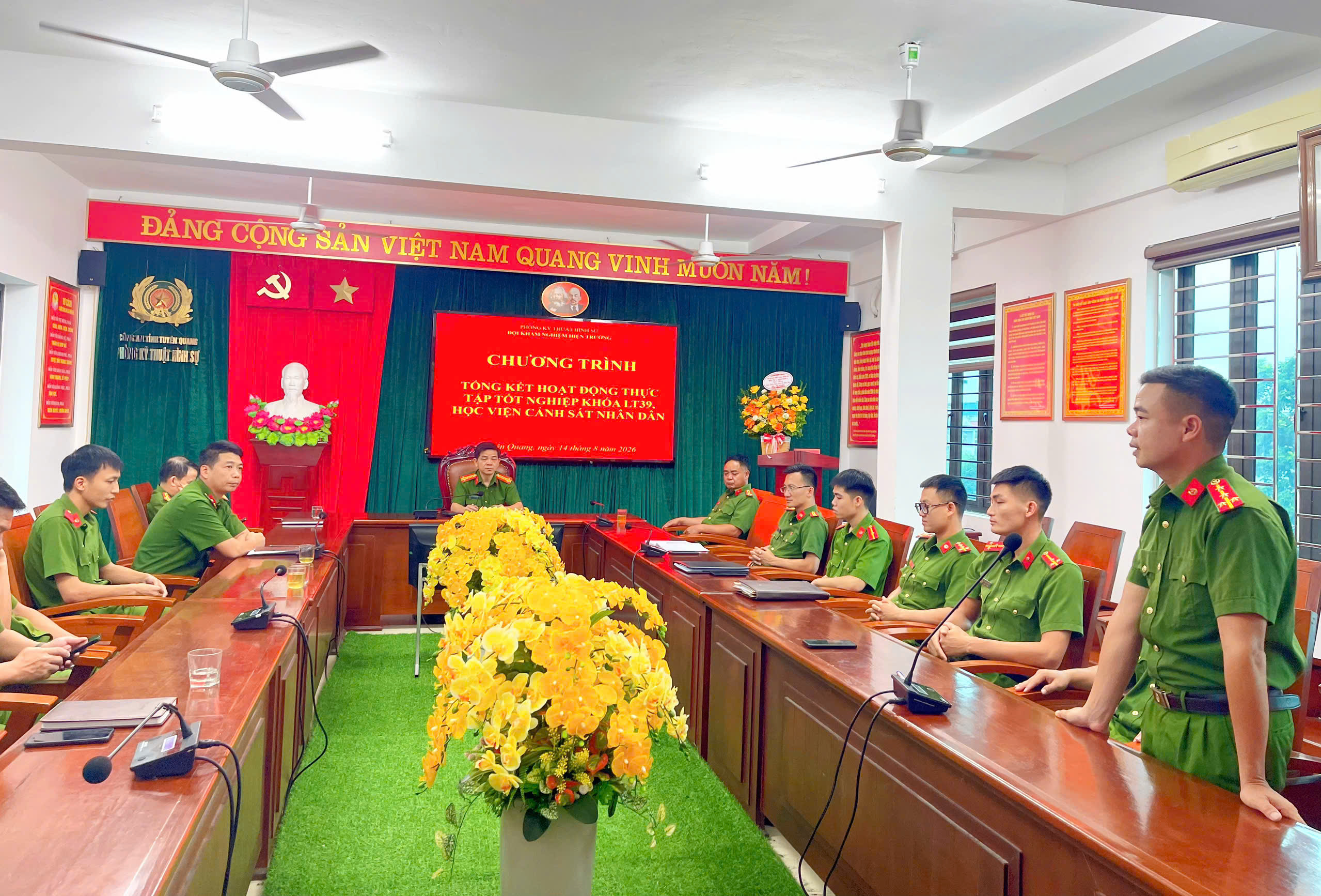 PHÒNG KỸ THUẬT HÌNH SỰ TỔ CHỨC CHƯƠNG TRÌNH TỔNG KẾT THỰC TẬP TỐT NGHIỆP KHÓA LT39, HỌC VIỆN CẢNH SÁT NHÂN DÂN