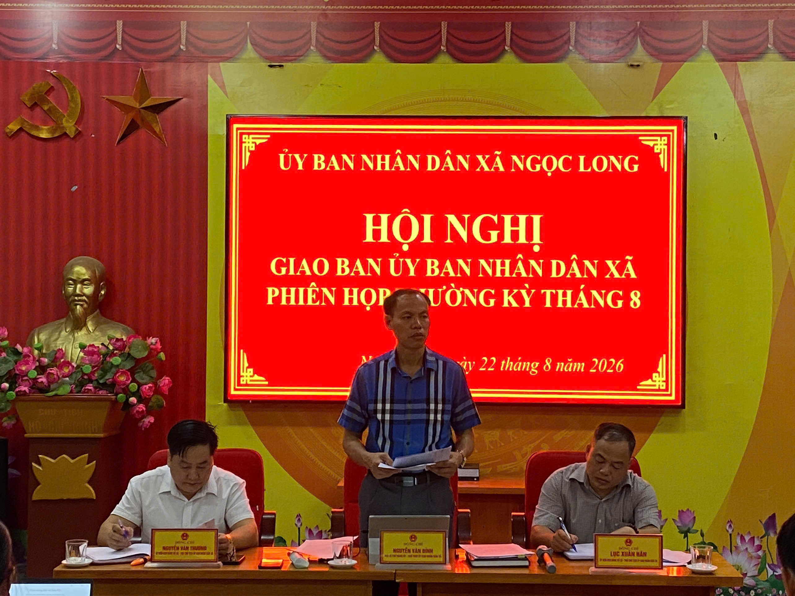 UBND XÃ NGỌC LONG GIAO BAN ĐÁNH GIÁ TÌNH HÌNH THỰC HIỆN NHIỆM VỤ THÁNG 8