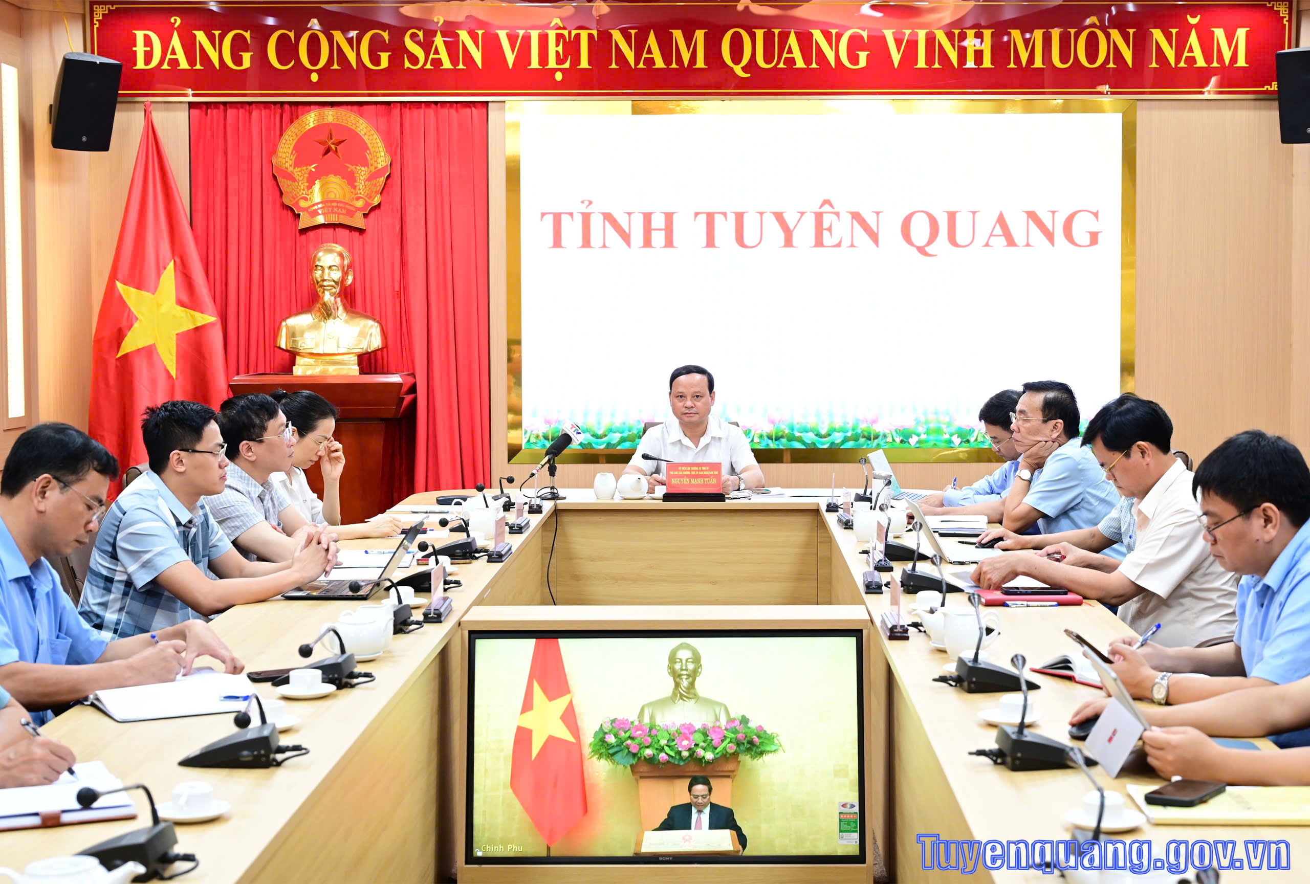 "Thần tốc, táo bạo" hơn nữa, đẩy nhanh tiến độ các công trình giao thông trọng điểm